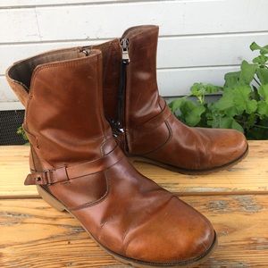 Teva Womens De La Vina Low Boots sz 11 1003012 Brown Leather Waterproof Slip on